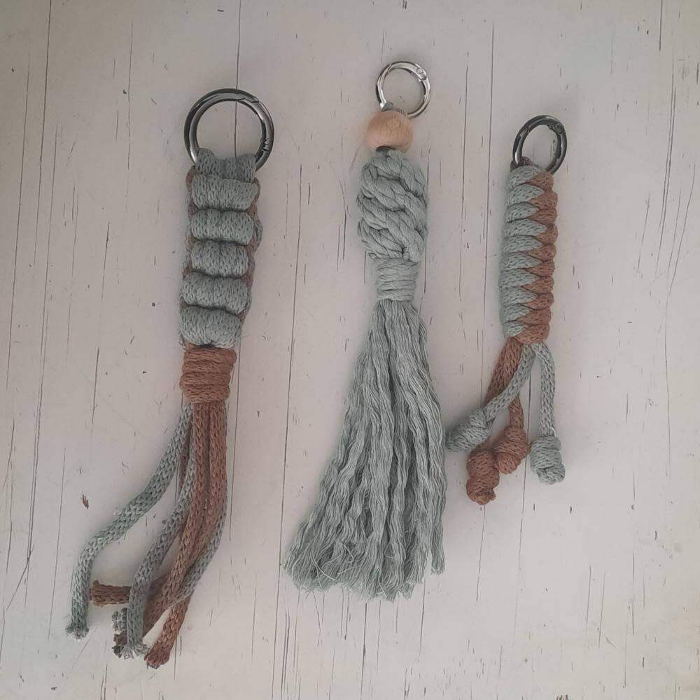 Bag Charm - Macrame Pakket - Sleutelhanger Bruin - Ecalyptus - Hobbygaren