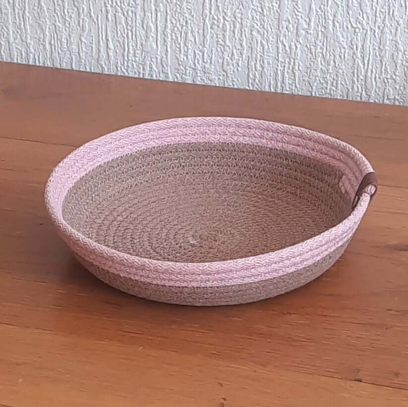 Mandjes – Oudroze Milky Coffee Mandje – Handgemaakt met de zigzagsteek op de naaimachine