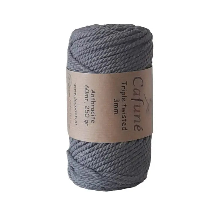 Cafuné Macramé Touw 3mm triple twist antraciet van hobbygaren.nl