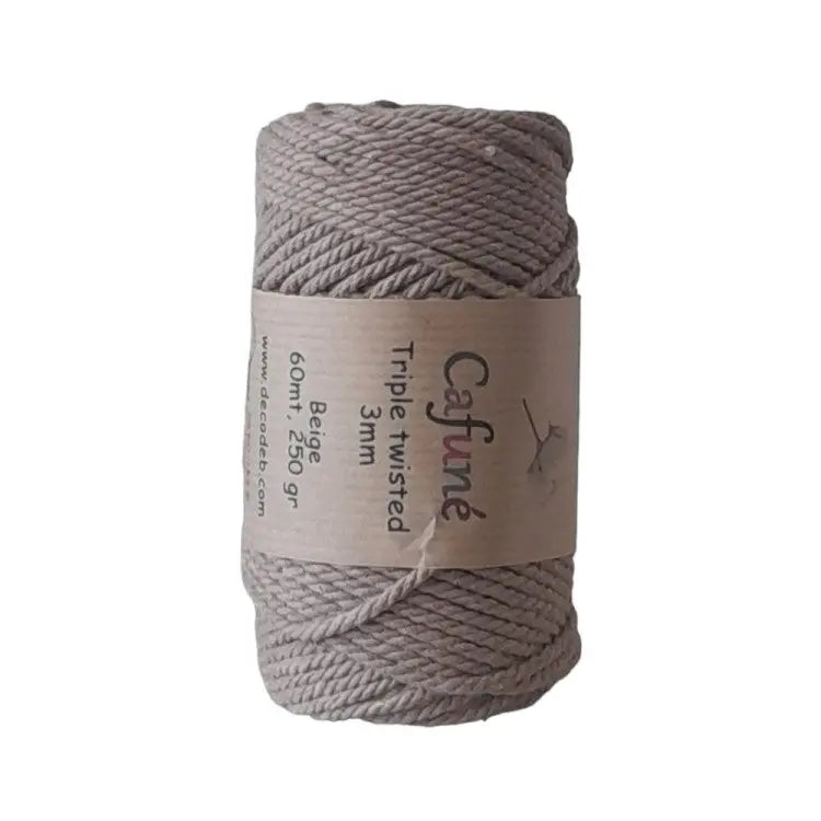 Cafuné Macramé Touw 3mm triple twist beige van hobbygaren.nl