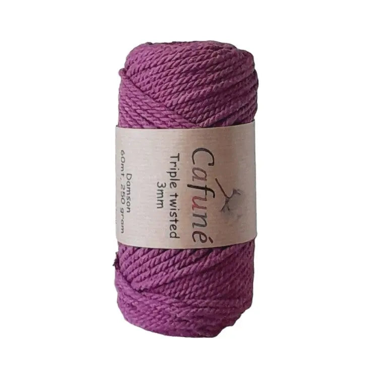 Cafuné Macramé Touw 3mm triple twist damson paars van hobbygaren.nl