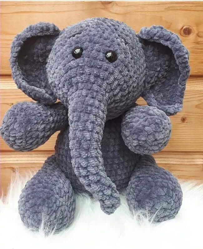 Etrofil Chenille Garen, Velvet garen 3mm, amigurumi olifant van hobbygaren.nl
