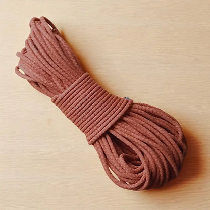 Gevlochten naaikoord terracotta, 6-7mm. Naai met de zigzagsteek tassen, placemats, hoeden en tassen