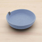 Handgemaakte mandjes in lichtblauw- 23x6 of 29x9 cm. Ze zijn ideaal als opbergmandjes en broodmandjes, of geef ze bij een housewarming of kraambezoek