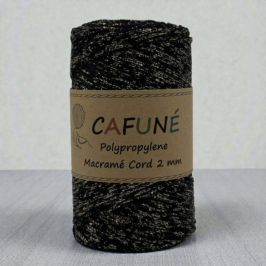 Cafuné 2 mm zwart-goud-polypropyleen macramékoord, geschikt voor het haken van tassen, mandjes en accessoires en voor macraméprojecten zoals een vliegengordijn.