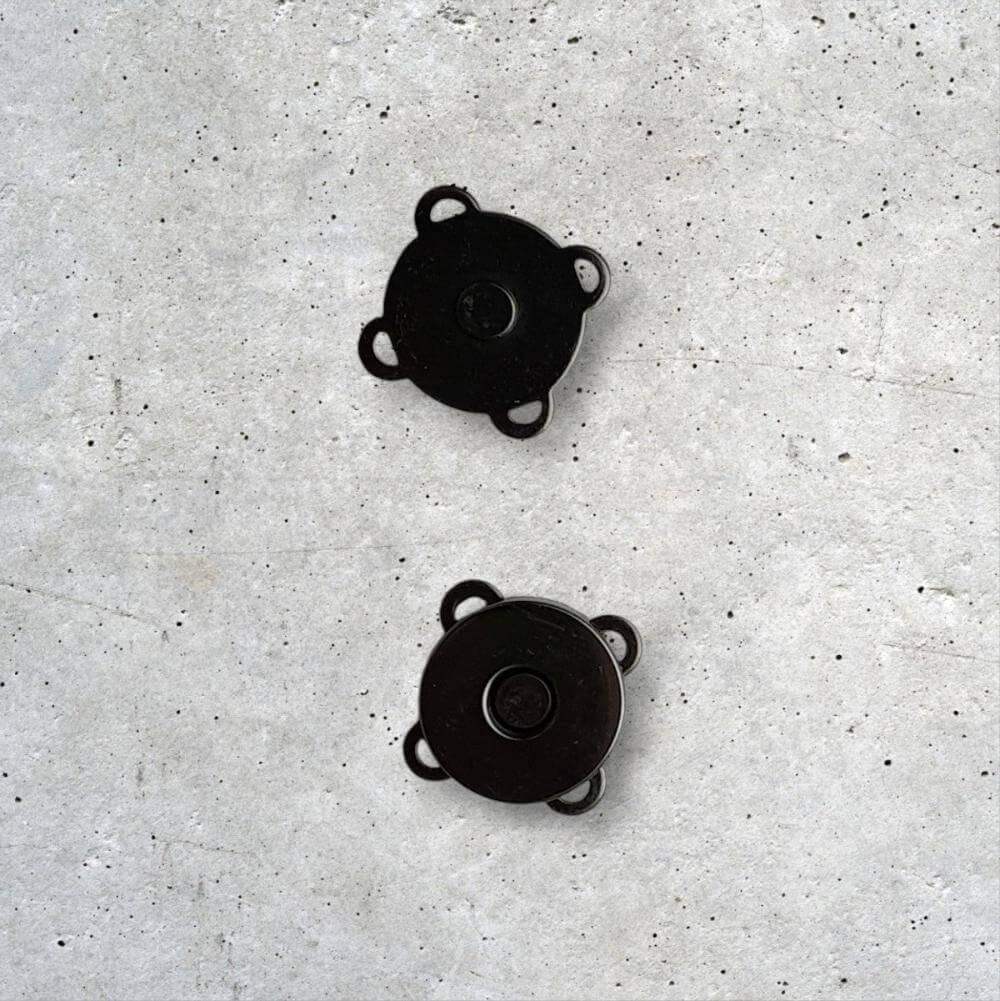 Naaibare Magneetsluiting 18mm voor Tassen Rond Metal Black geperforeerd - Hobbygaren